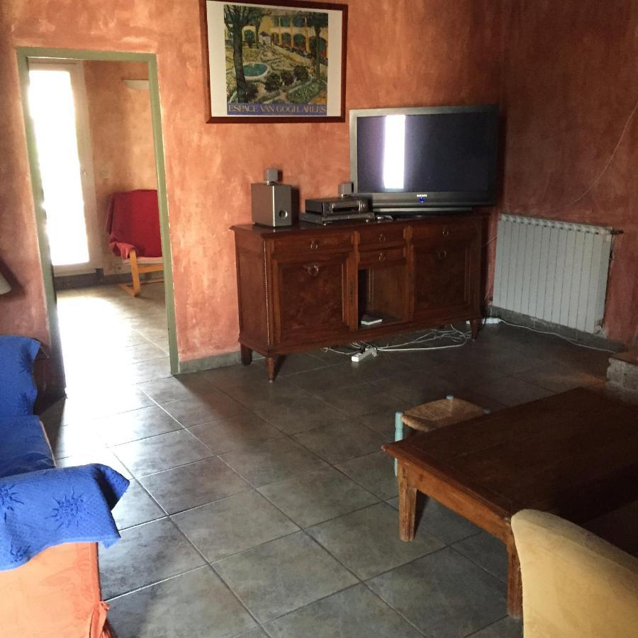 La Maison Sur La Place Aigues-Mortes Bagian luar foto